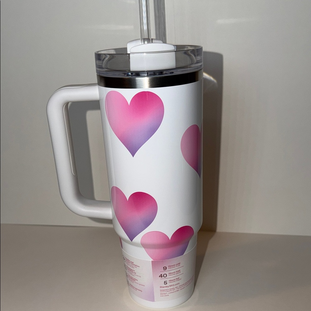NWT Stanley Target Exclusive 30oz Quencher H2.0 White Pink Hearts - Picture 13 of 16